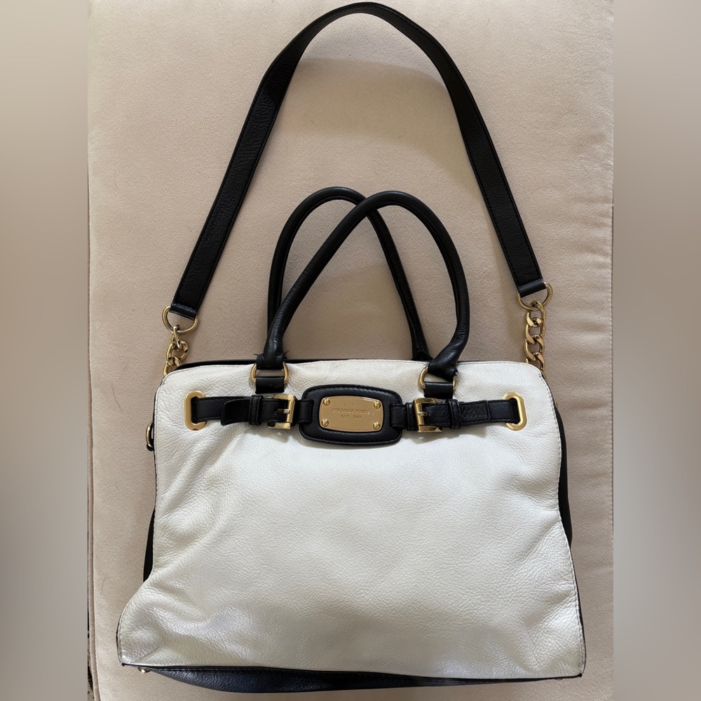 Michael Kors shoulder handbag black and white leather purse